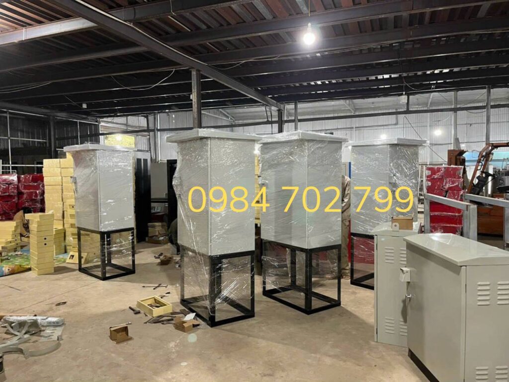 Vỏ tủ điện chân đế cao