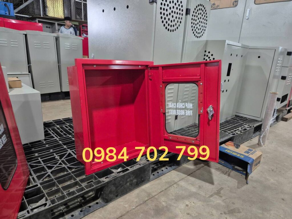 Tủ chữa cháy âm tường 600x500x200x0.8 mm